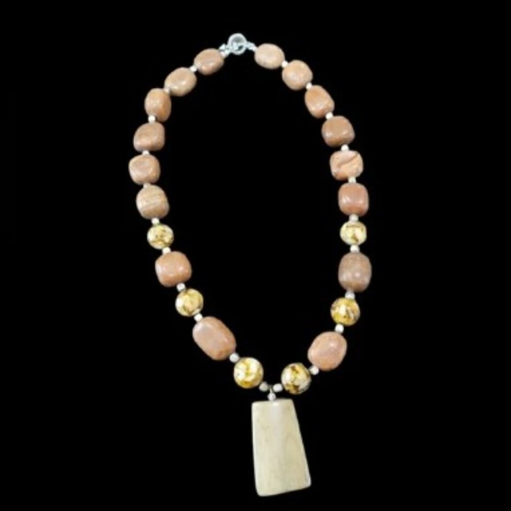 Jasper Stone Necklace with an Aventurine Quartz Agate Stone Pendant - Picture 2 of 7